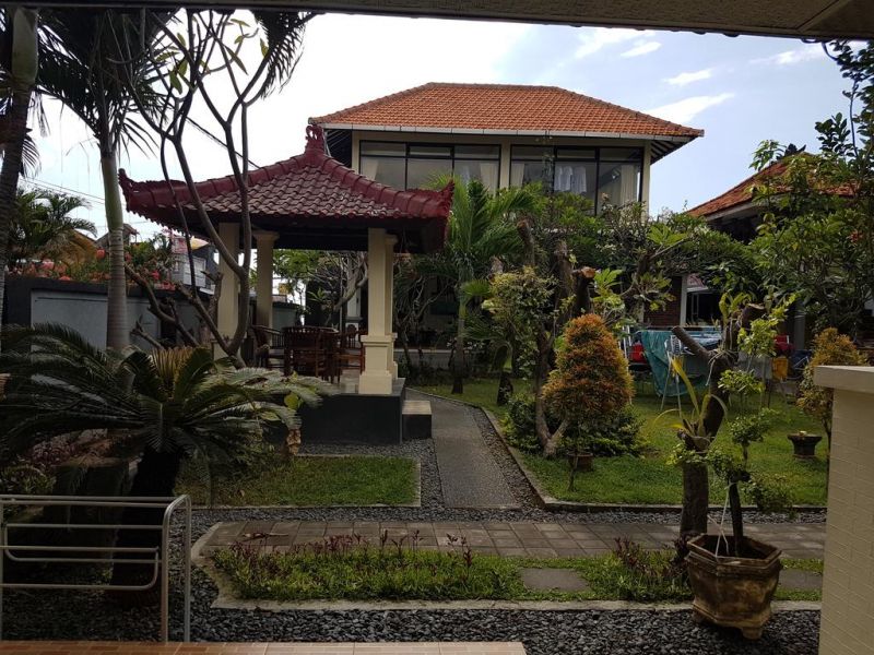 PURI MANDHARA LOVINA