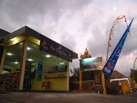 PURI WIRATA DIVE RESORT & SPA