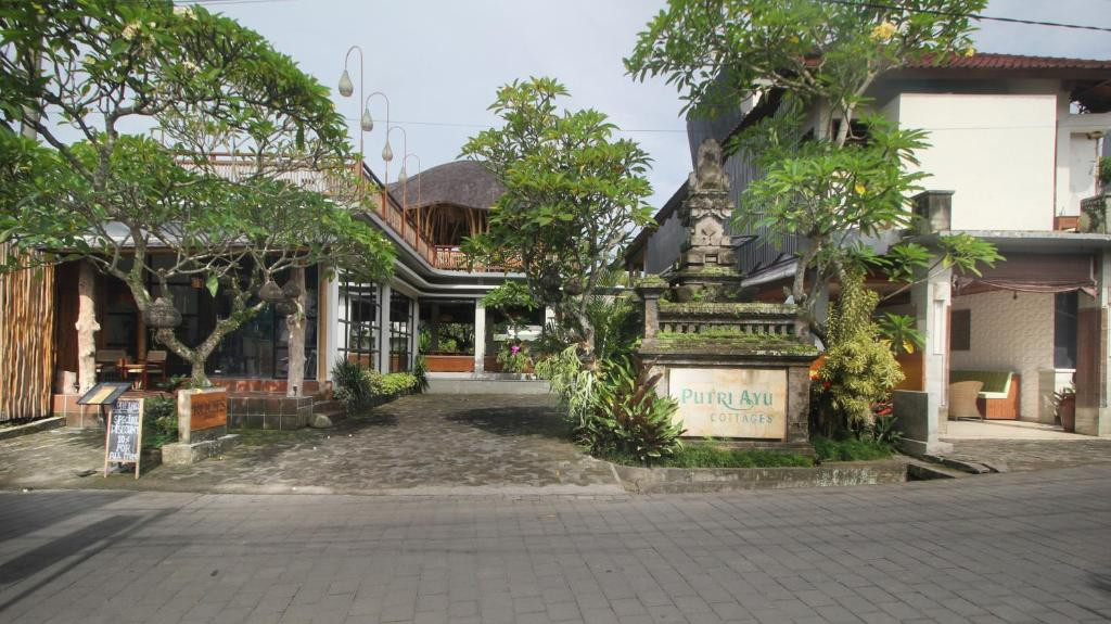 PUTRI AYU COTTAGES