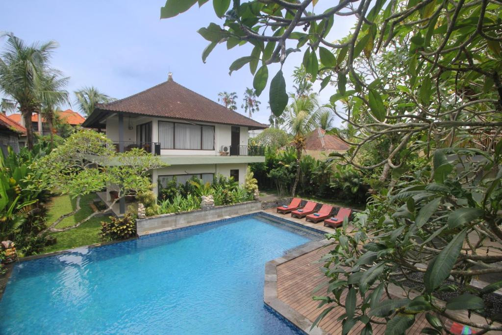 PUTRI AYU COTTAGES — фото 2