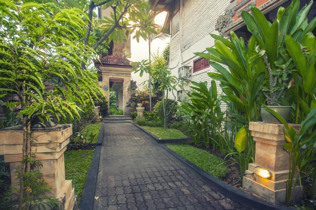 SEMINYAK PARADISO HOTEL — фото 2