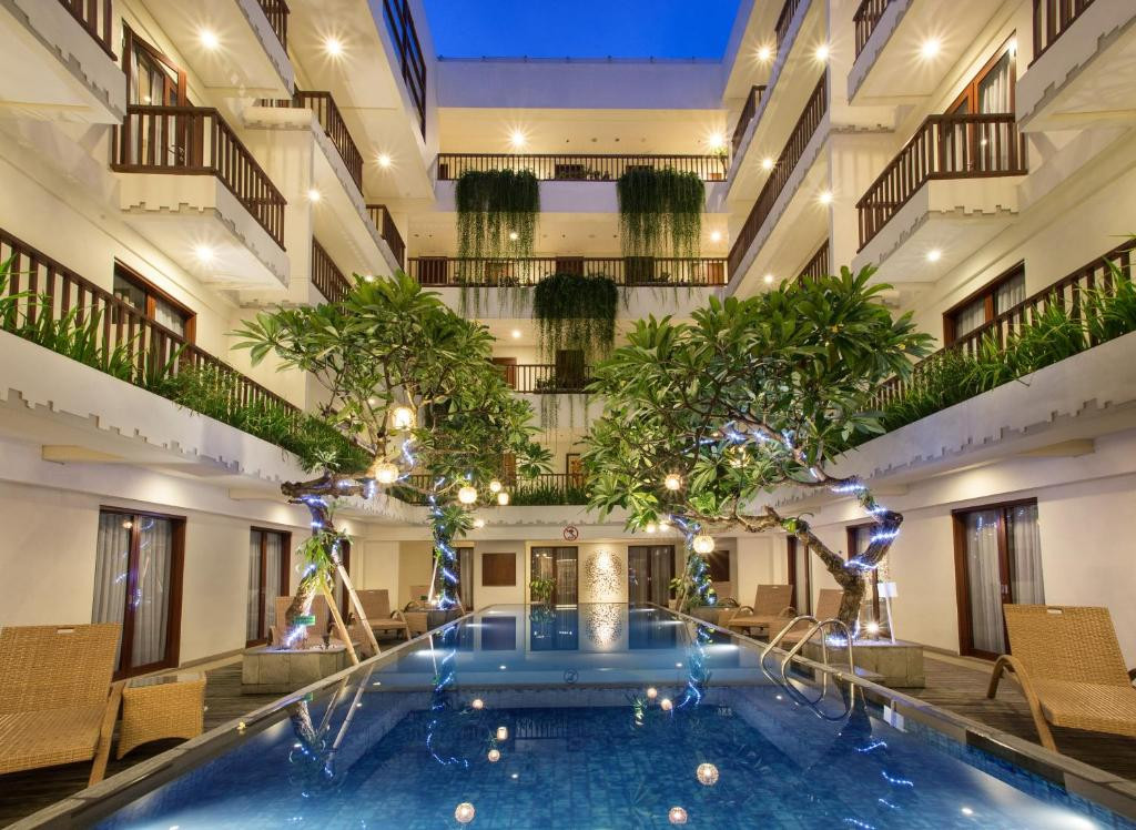 SENSE SUNSET SEMINYAK (EX. SWISS BELINN SEMINYAK)