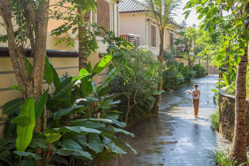 SERES SPRINGS RESORT