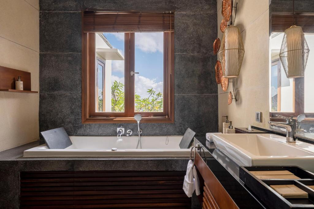 TANADEWA LUXURY VILLAS & SPA — фото 11
