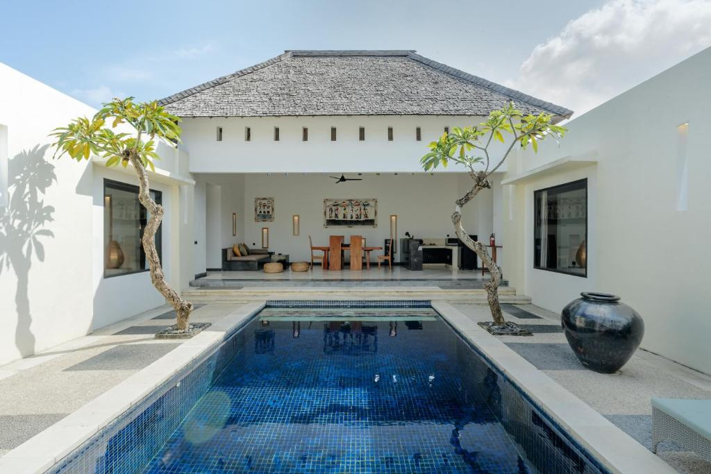THE SEMINYAK SUITE PRIVATE VILLA