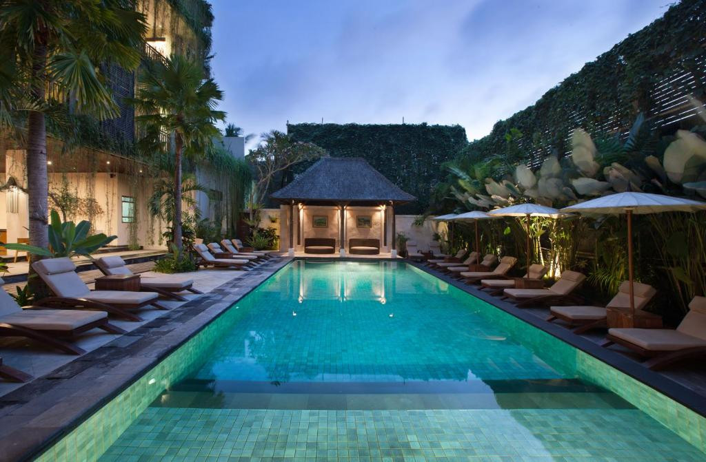 THE UBUD VILLAGE RESORT AT MONKEY FOREST