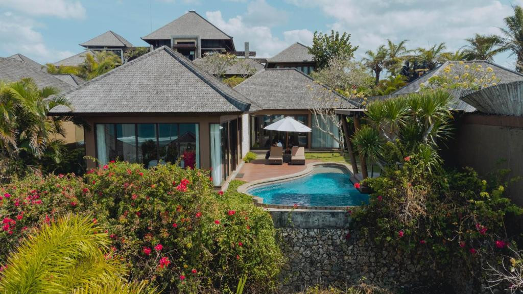 ULU SEGARA LUXURY SUITES & VILLAS (EX. SAWANGAN SUITES AND VILLAS) — фото 3