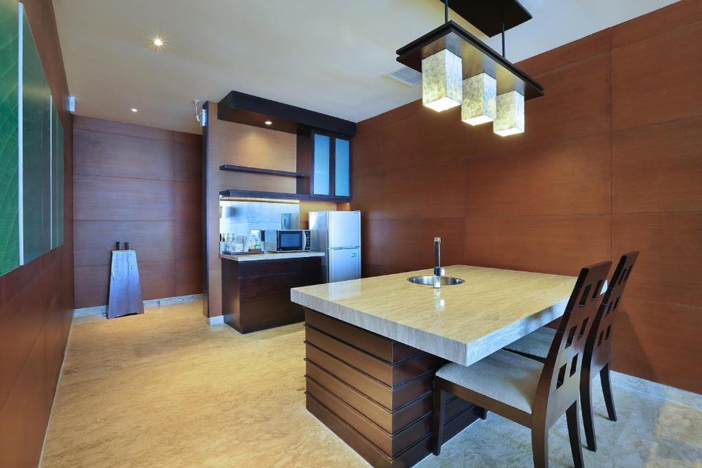 ULU SEGARA LUXURY SUITES & VILLAS (EX. SAWANGAN SUITES AND VILLAS) — фото 15