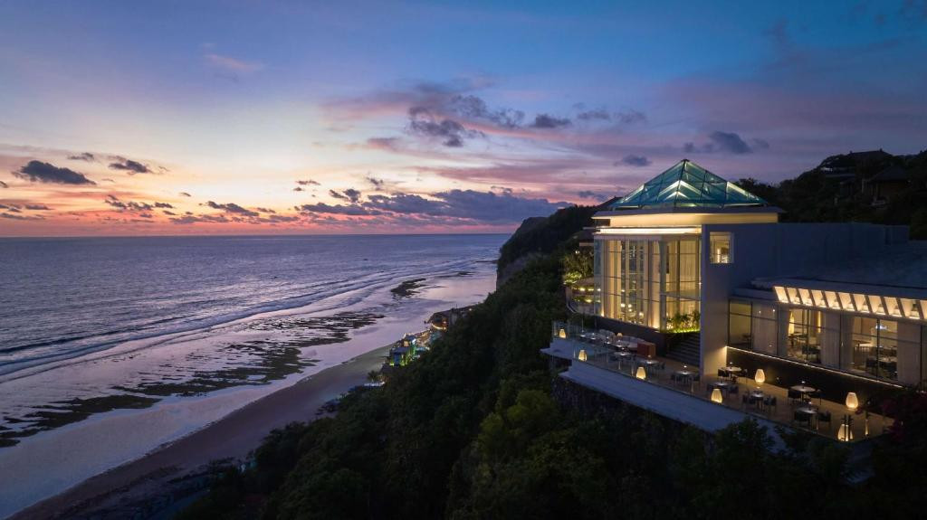 UMANA BALI LXR HOTELS & RESORTS BY HILTON (EX.JUMANA BALI UNGASAN RESORT) — фото 8