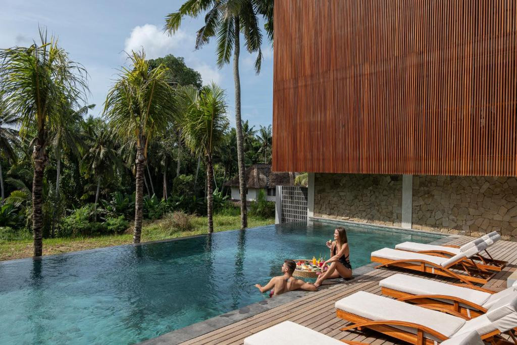 UNAGI WOODEN VILLA BY EMANA — фото 4