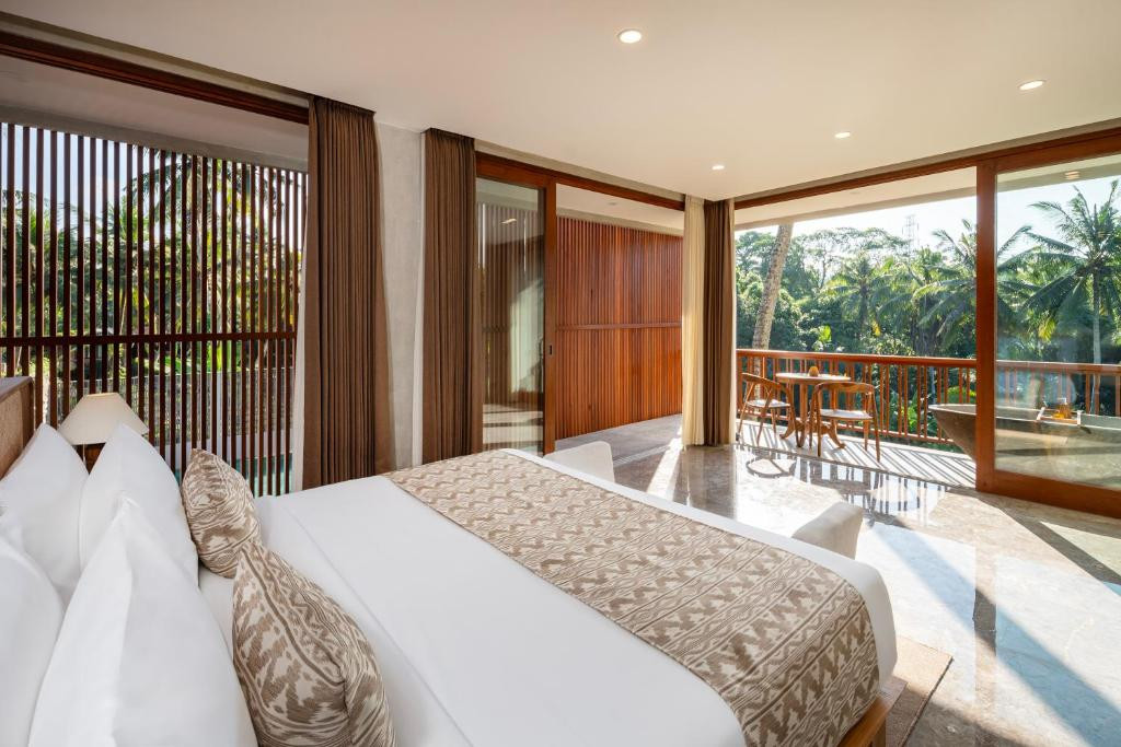 UNAGI WOODEN VILLA BY EMANA — фото 7