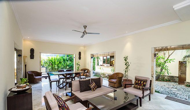 VILLA DIANA LEGIAN — фото 13