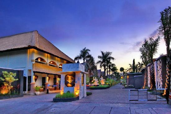 VILLA SEMINYAK ESTATE