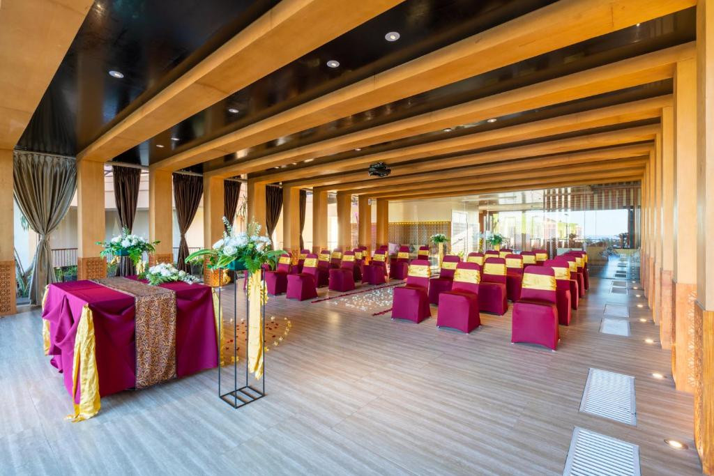 VOUK HOTEL & SUITES (EX. THE PURI) — фото 5