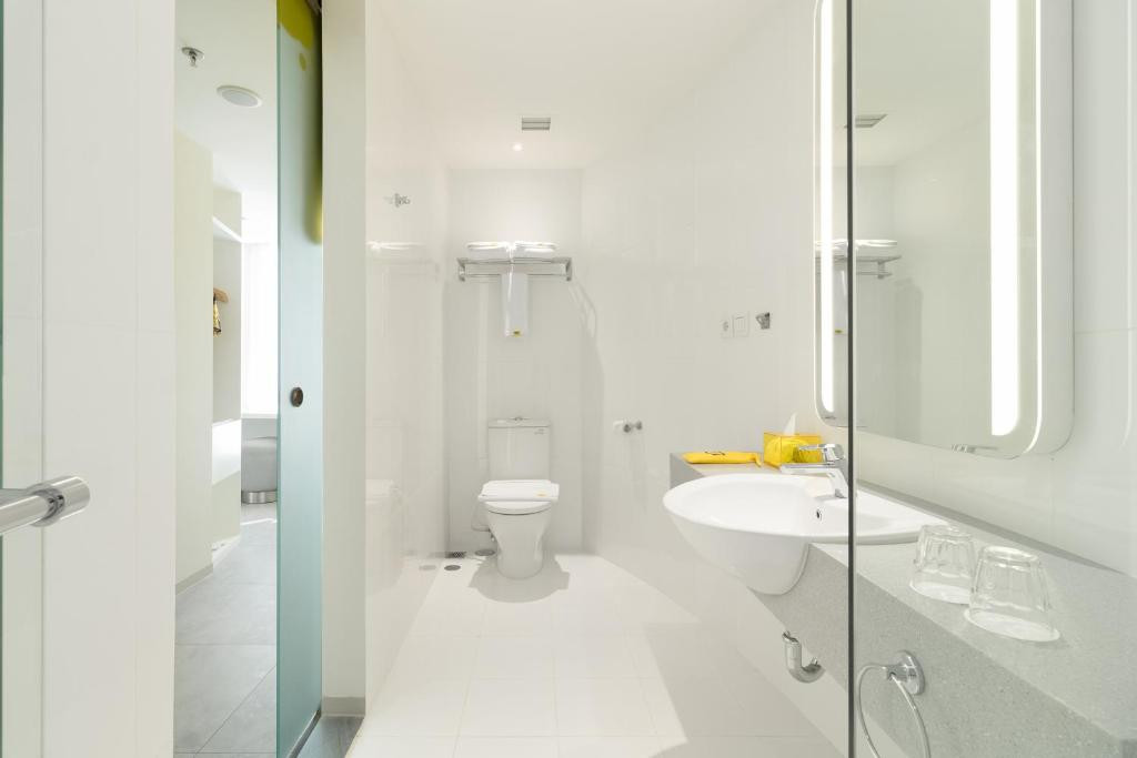 YELLO HOTEL KUTA BEACHWALK BALI — фото 6