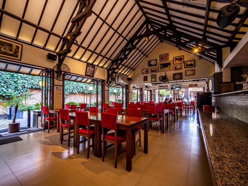 YULIA BEACH INN KUTA — фото 13