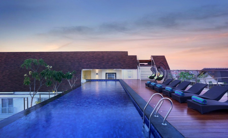 ZIA BALI (EX. HOLIDAY INN EXPRESS BALI KUTA SQUARE)