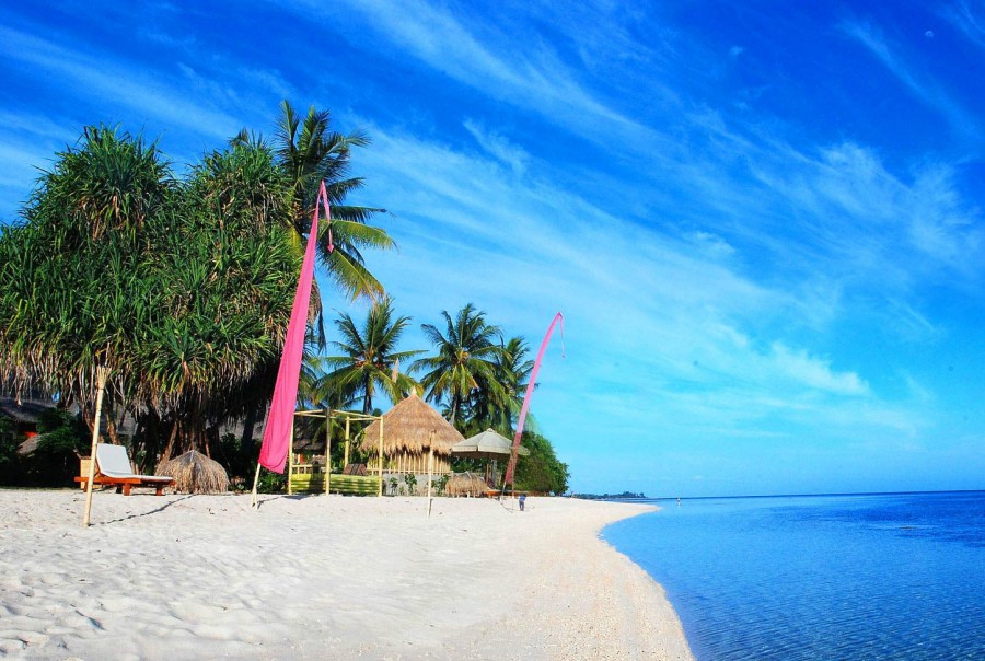 TUGU LOMBOK