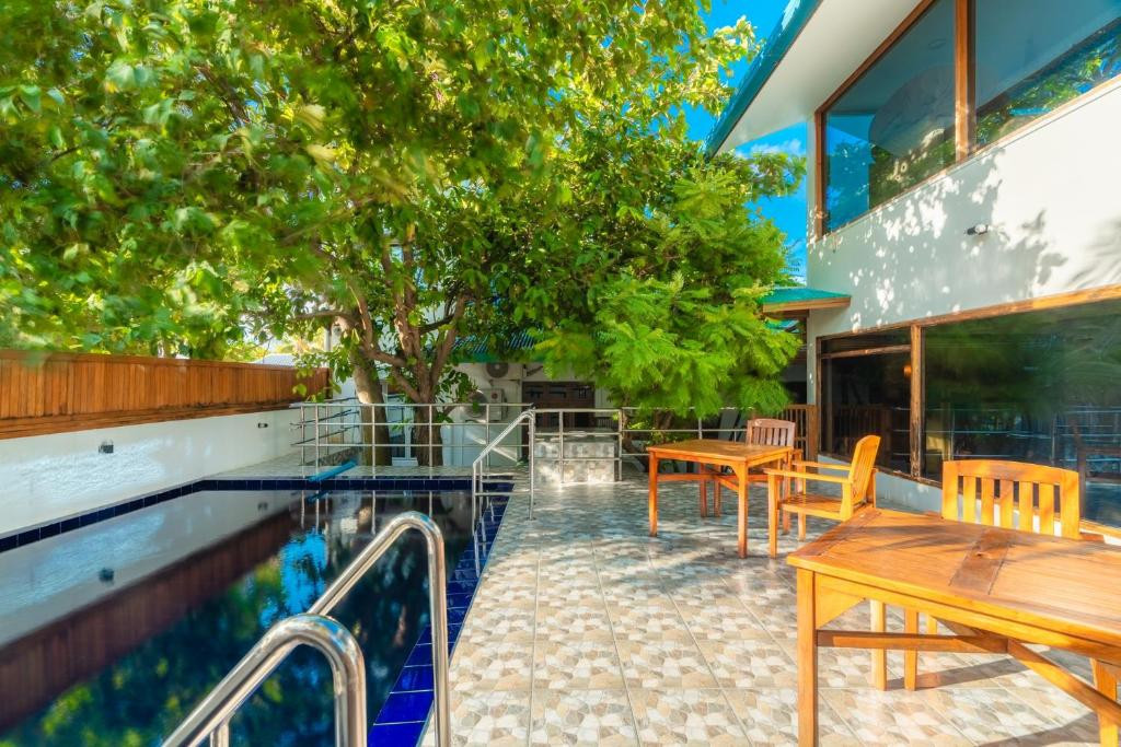 BIOSPHERE BY HAWKS HOTELS