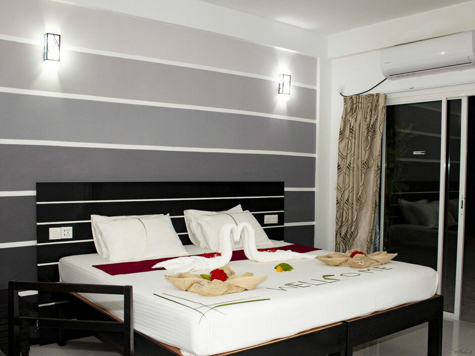 CROWN BEACH HOTEL MALDIVES — фото 3