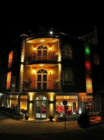 LE VIEUX NICE INN