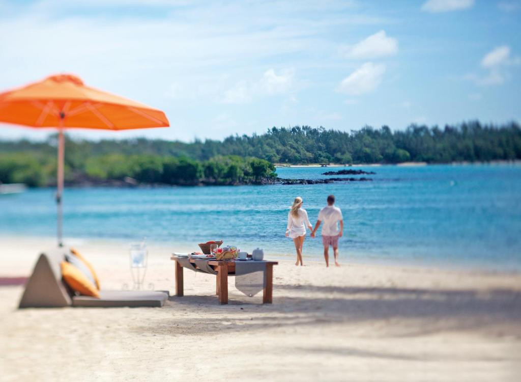CONSTANCE LE PRINCE MAURICE — фото 16