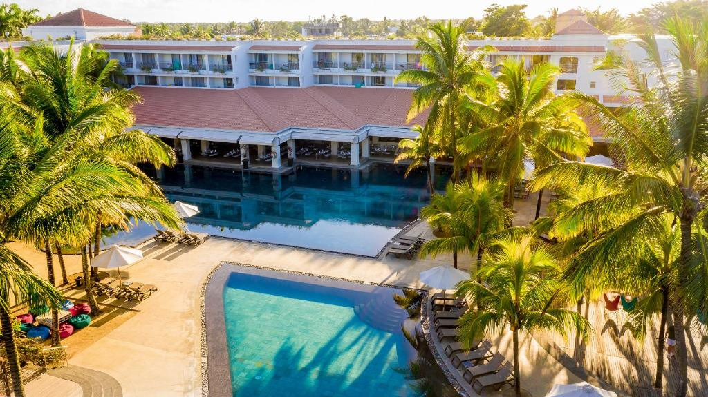 MAURICIA BEACHCOMBER RESORT & SPA — фото 3