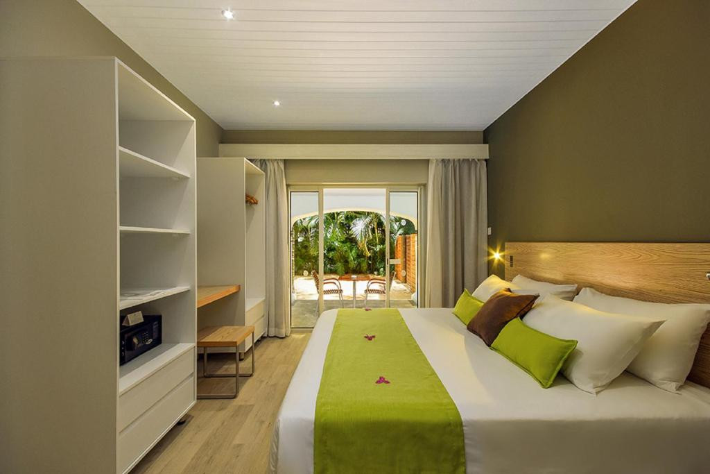 MAURICIA BEACHCOMBER RESORT & SPA — фото 7