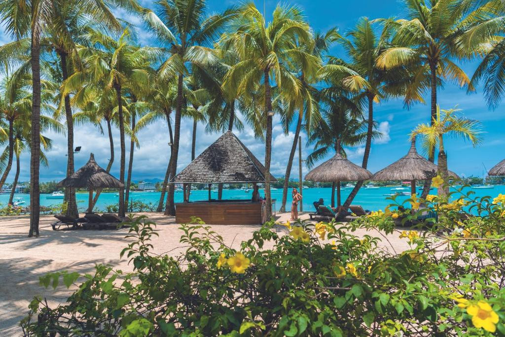 MAURICIA BEACHCOMBER RESORT & SPA — фото 10