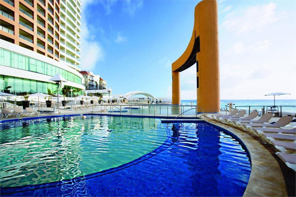 BEACH PALACE — фото 2