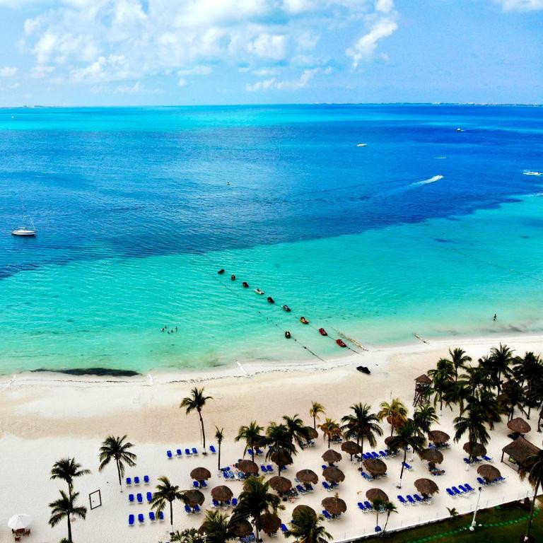 BEACHSCAPE KIN HA VILLAS & SUITES