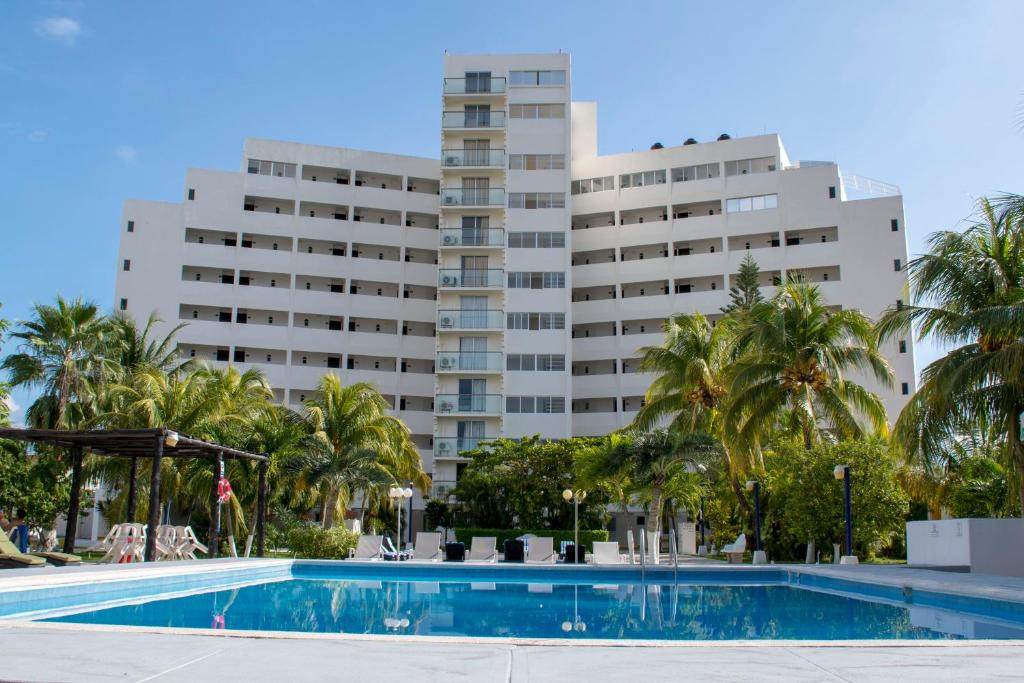 CALYPSO HOTEL CANCUN