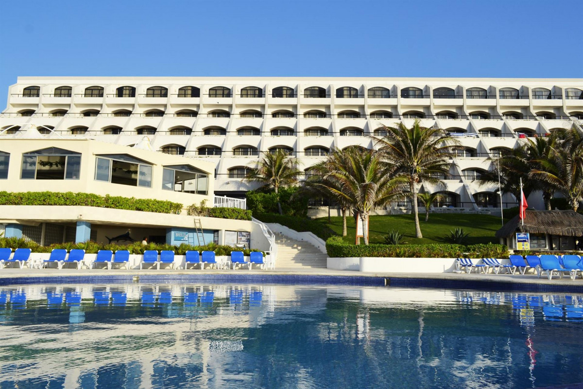GOLDEN PARNASSUS RESORT & SPA