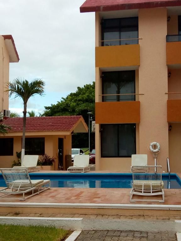 GRAND ROYAL LAGOON