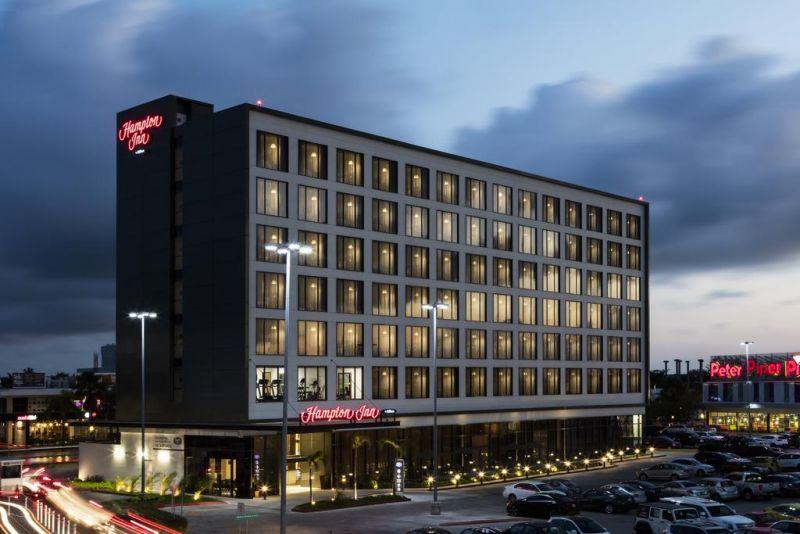 HAMPTON INN BY HILTON CANCUN CUMBRES