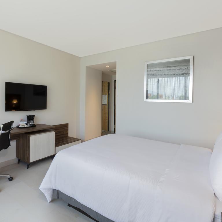 HAMPTON INN BY HILTON CANCUN CUMBRES — фото 12