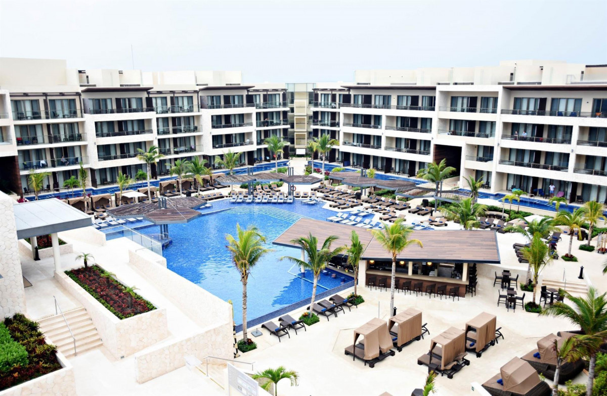 HIDEAWAY AT ROYALTON RIVIERA CANCUN ADULTS ONLY