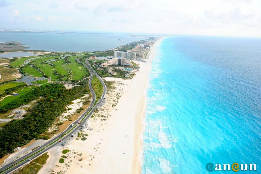 HOLIDAY INN EXPRESS CANCUN