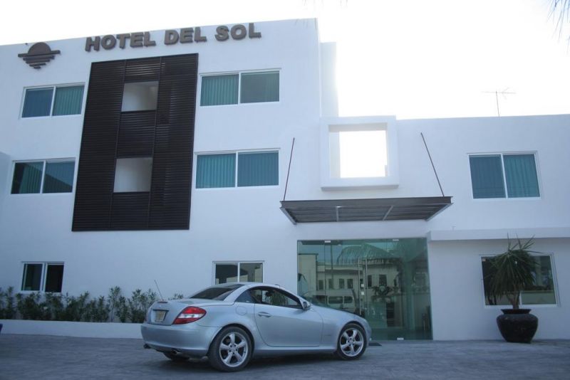 HOTEL DEL SOL