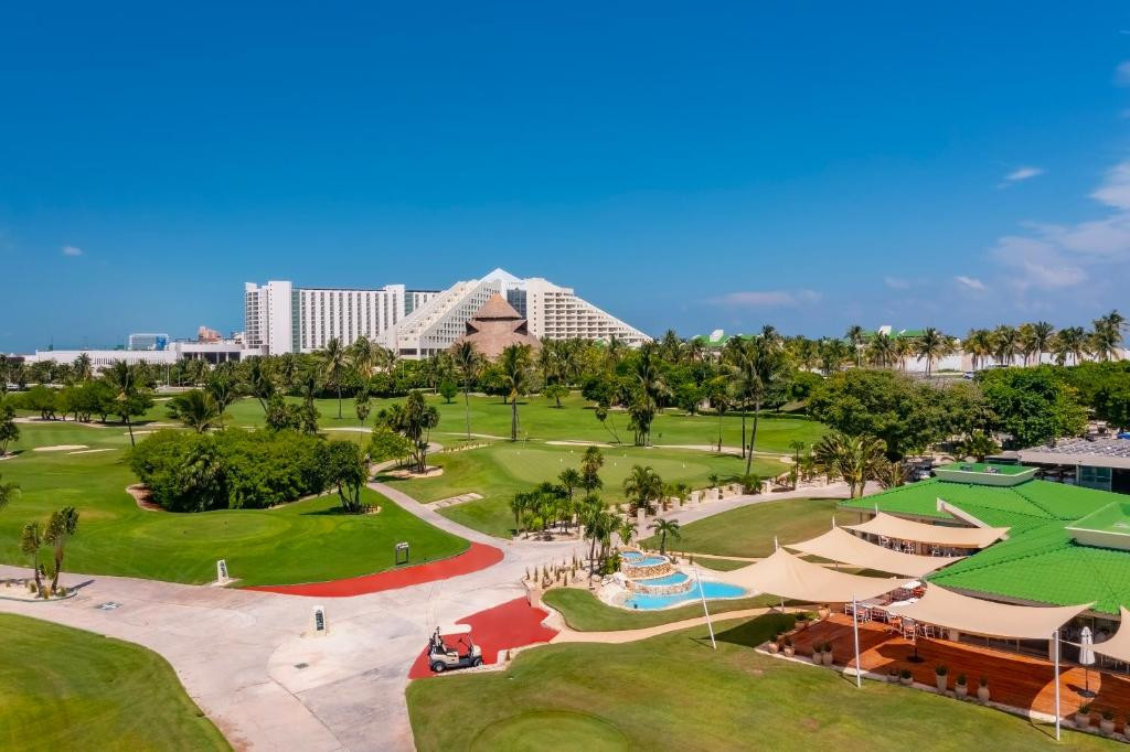 IBEROSTAR SELECTION CANCUN (EX. HILTON CANCUN GOLF & SPA RESORT) — фото 4