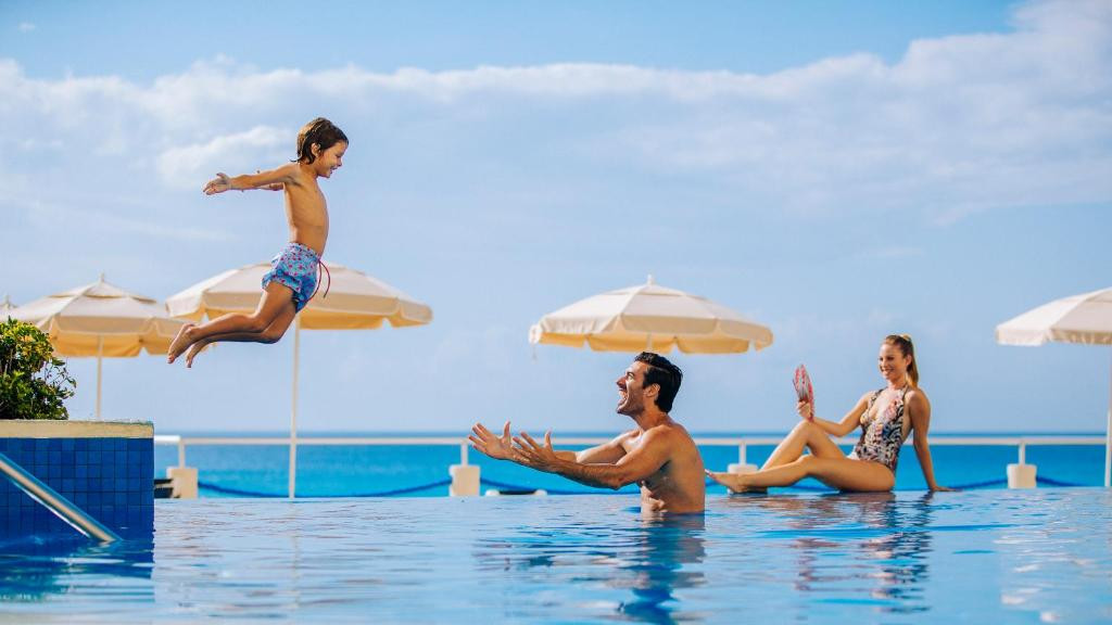 OCCIDENTAL TUCANCUN (EX. BARCELO TUCANCUN BEACH) — фото 15