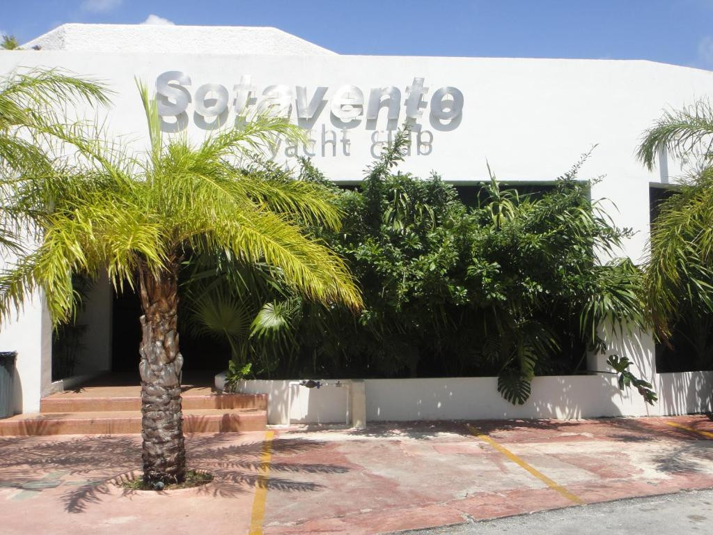 SOTAVENTO HOTEL & YACHT CLUB