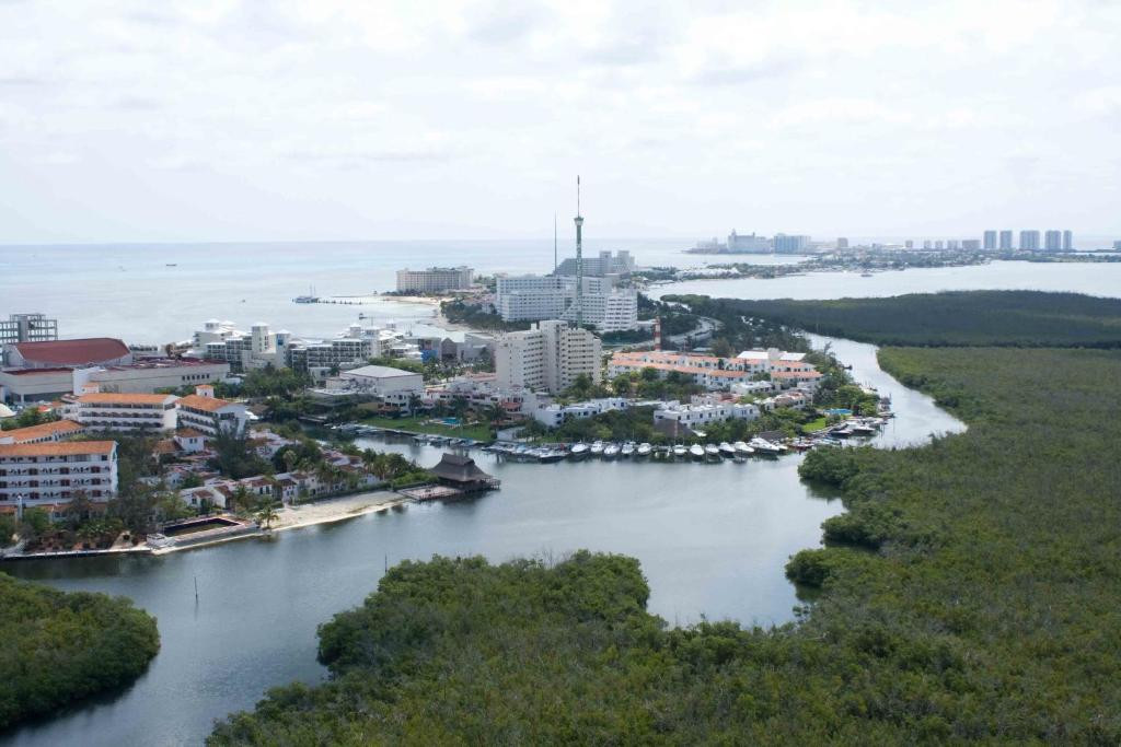 SOTAVENTO HOTEL & YACHT CLUB — фото 17