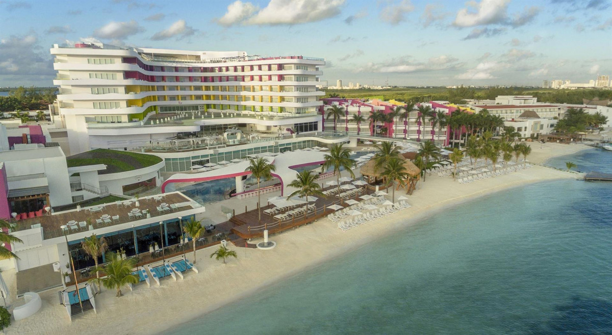 TEMPTATION CANCUN RESORT
