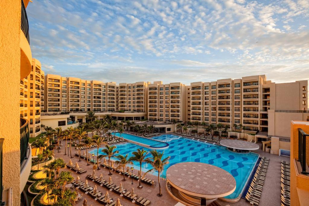 THE ROYAL SANDS — фото 4