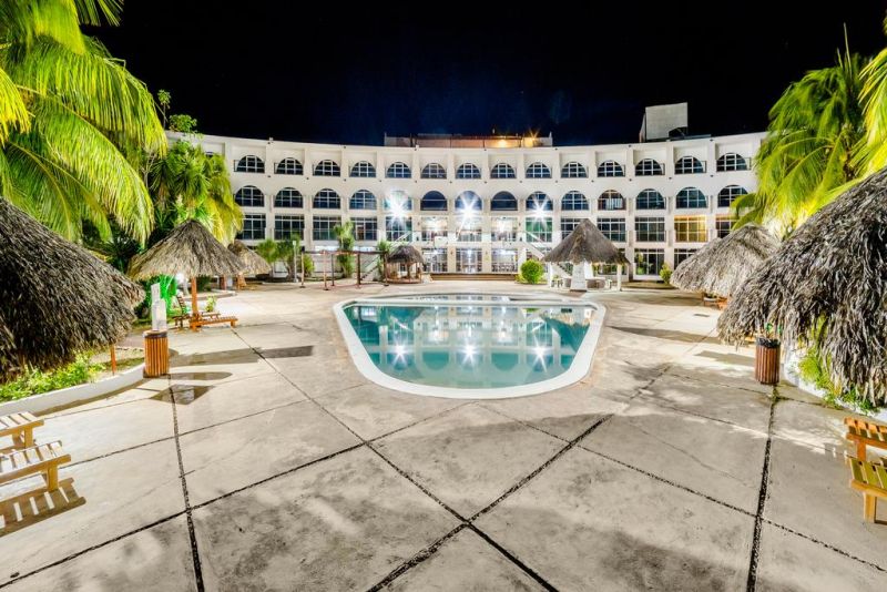 UXMAL RESORT MAYA