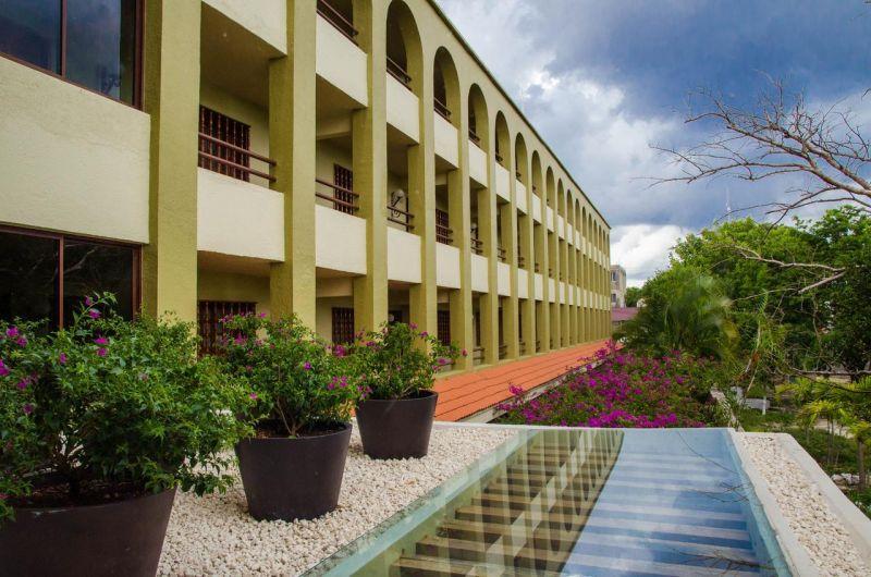 SUITES COLONIAL