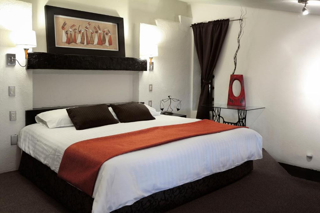 AZTIC HOTEL EXECUTIVE SUITES — фото 18