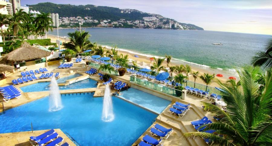 COPACABANA BEACH ACAPULCO