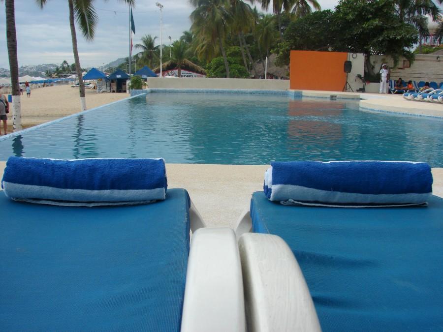 KRYSTAL BEACH ACAPULCO